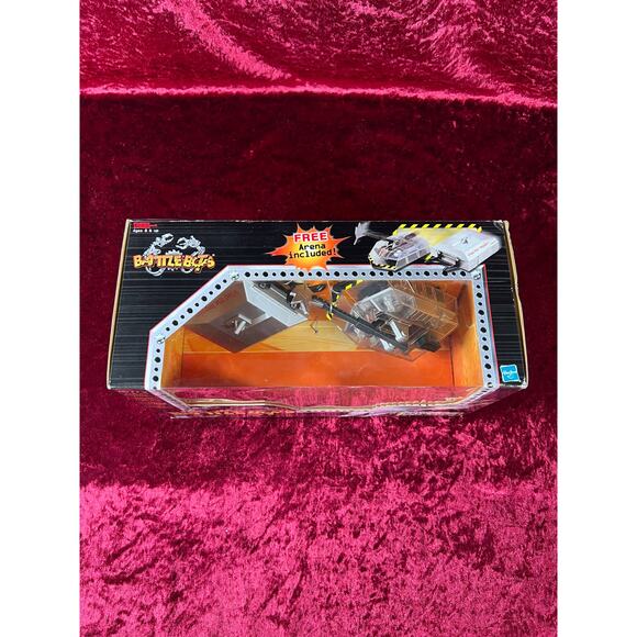 Vintage Battle Bot Bump N Bash Bots KillerHurtz and Vlad The Impaler Hasbro 2001 - Picture 7 of 8